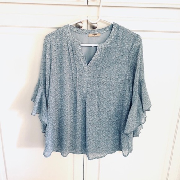 Elegant Soft Blue Floral Women's Blouse. Like new - Picture 1 of 8